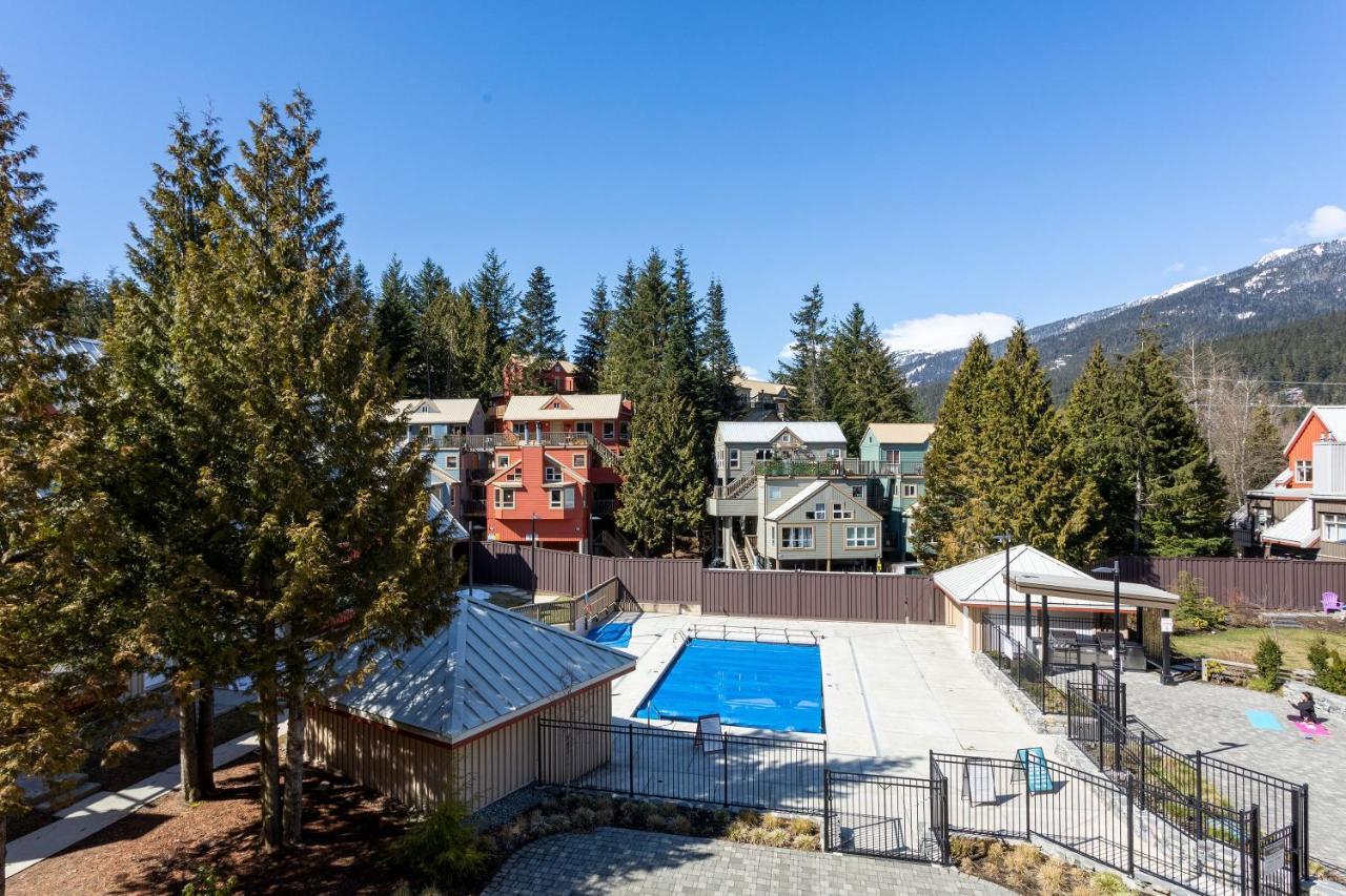 Lake Placid Lodge By Whiski Jack Whistler Exteriör bild
