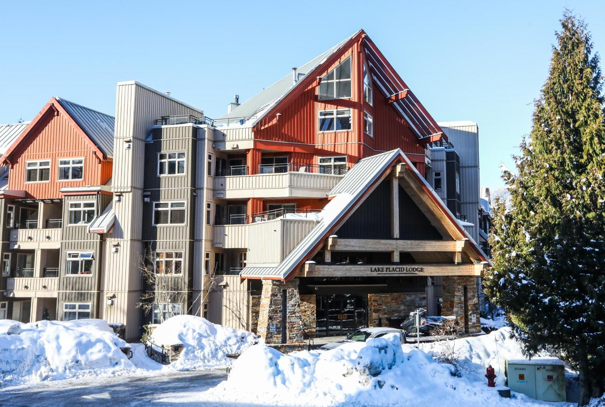 Lake Placid Lodge By Whiski Jack Whistler Exteriör bild